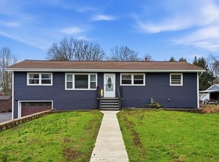 733 Mercer Rd, Beaver Falls, PA