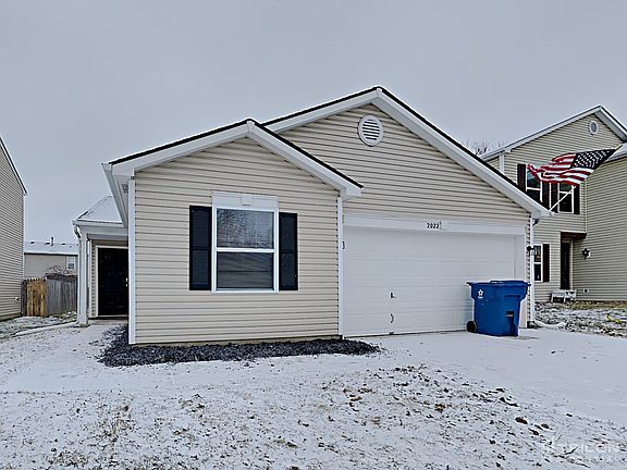 2nd image of 2022 Dutch Elm Dr