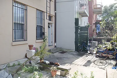 Rented by Isaac Silberstein, LREB