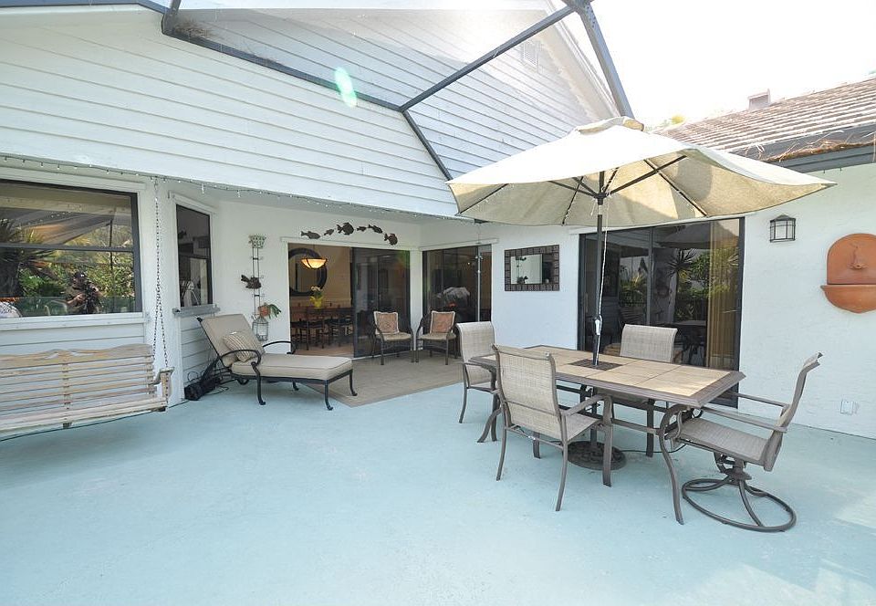 Screened Lanai_Deck