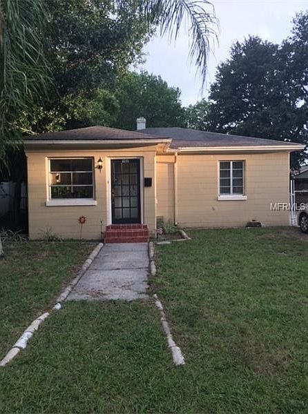 1st image of 902 W Coral St