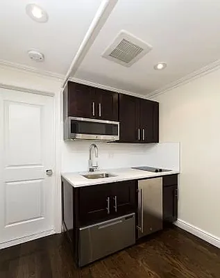 Rented by REAL New York | media 16