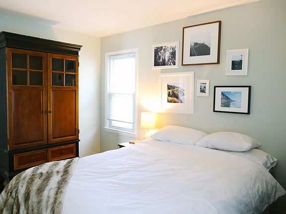 2nd image of 1402 Ferris Ave