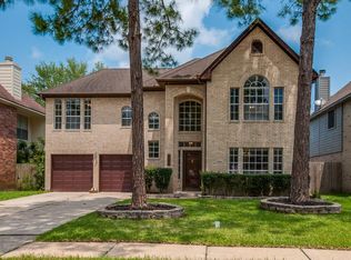6815 Elmscott Dr, Pasadena, TX 77505