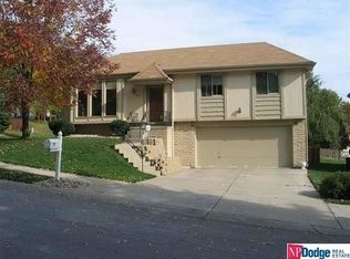 5721 N 115th Cir, Omaha, NE 68164