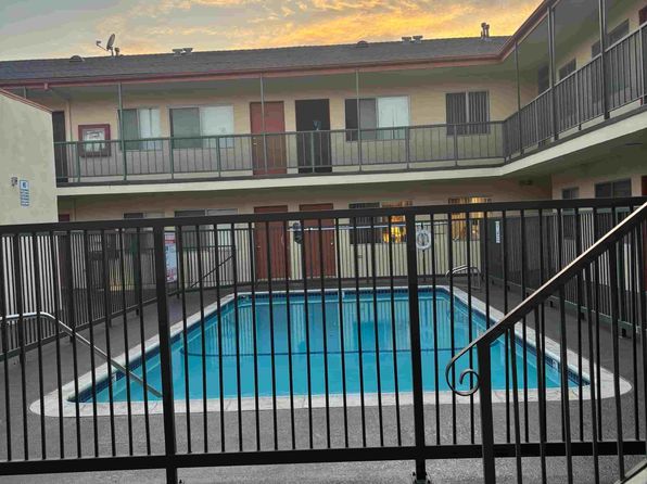 4820 W 118th St APT 30