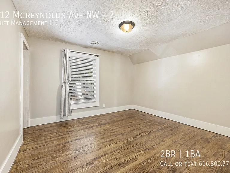 812 McReynolds Ave NW #2 — Photo 8