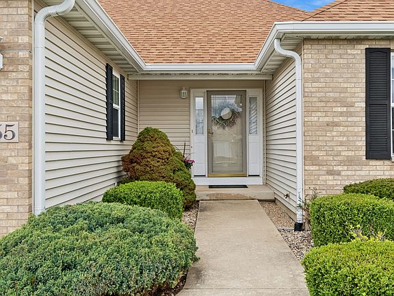 2nd image of 355 Garden Cir