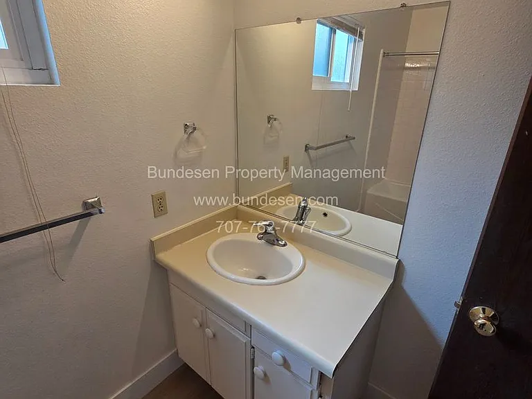 732 Beaver St — Photo 13