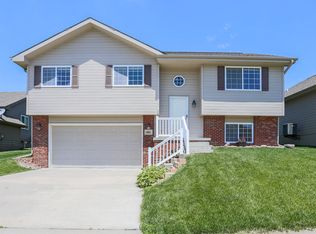 4806 Spring Cir, Council Bluffs, IA 51503