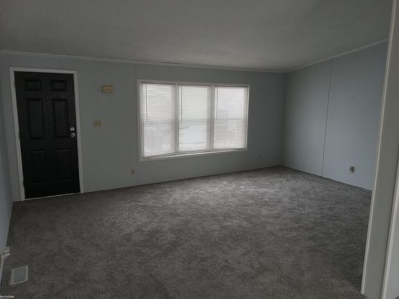 2nd image of 12370 Saint James Ct