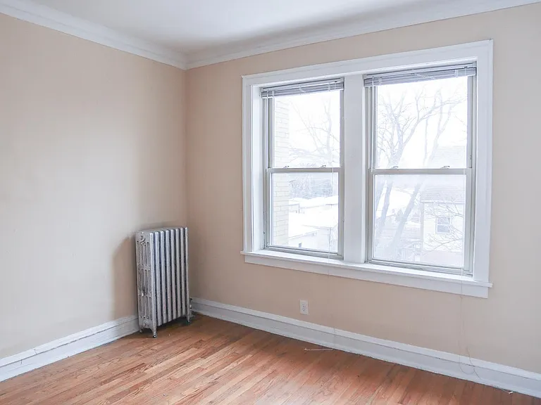 3948 W Roscoe St #2A — Photo 10
