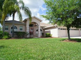 3213 Brookeview Ct, Naples, FL 34120