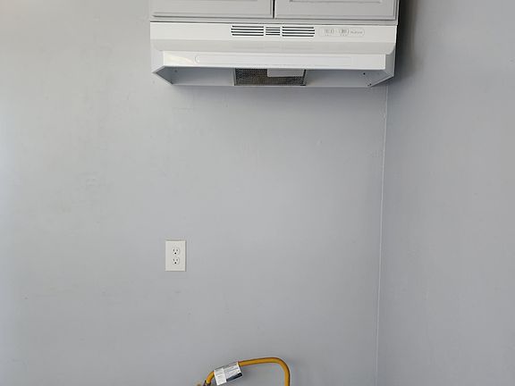 4th image of 5964 Fishburn Ave #C