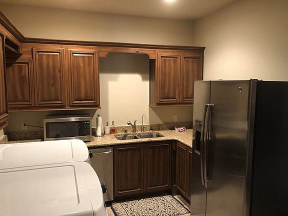 5th image of 111 Byron Nelson Ct
