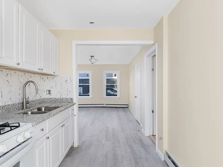 91 Slater St #1 — Photo 8