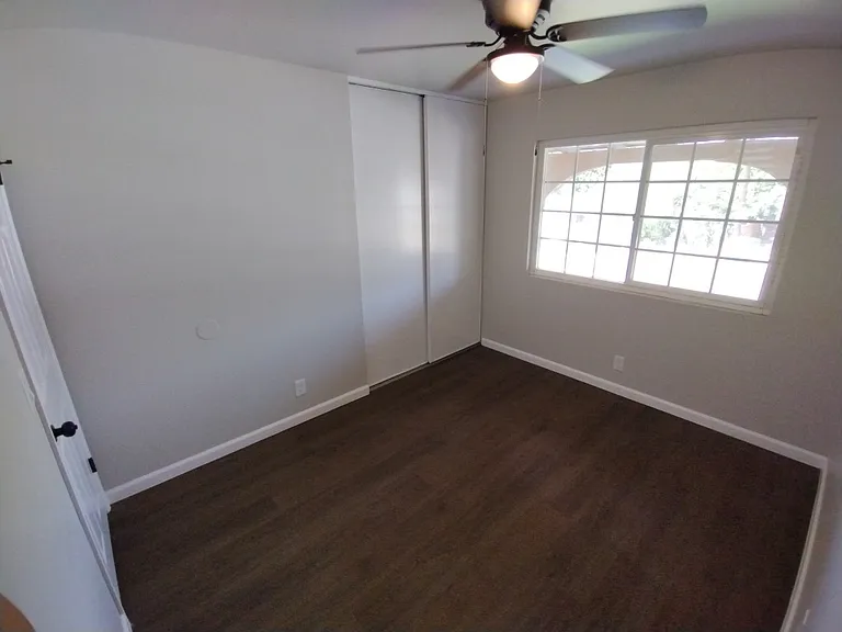 909 Galopago St — Photo 22