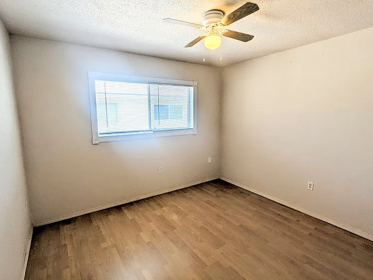 360 Base Ave E #424 — Photo 11