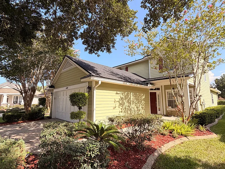 6408 Lavenhorn Ct — Photo 1