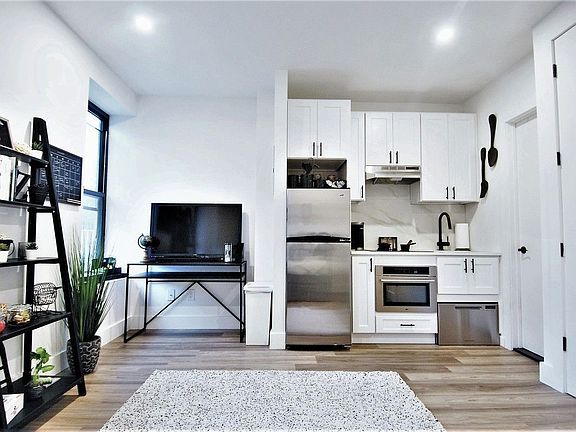 2nd image of 2785 Broadway APT 3B
