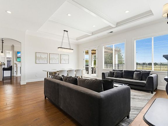 3rd image of 16780 Cabernet Cir