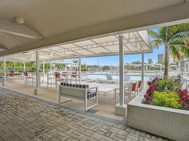 18031 Biscayne Blvd #Penthouse 01 — Photo 20