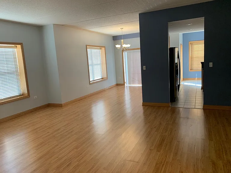 101 Pointe Dr #102 — Photo 34