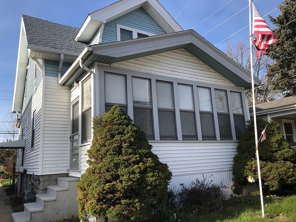 Front of the House. Quiet Culdesac. Residential area close to amenities