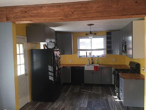 3rd image of 3116 Tamm Ave