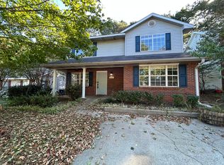 869 Hollins Rd, Auburn, AL 36830