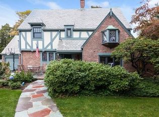 26 Mostyn St, Swampscott, MA 01907