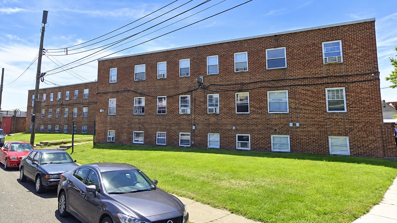 2 bed, $1,350 — Photo 2