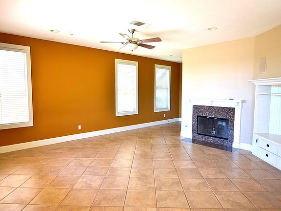 3rd image of 106 Corte Tierra Bella