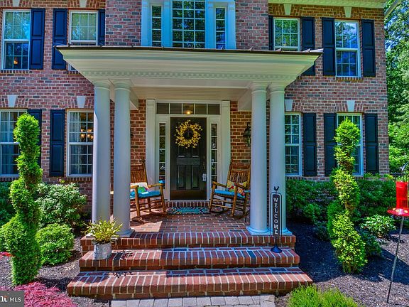 4th image of 1405 Stonegate Forest Way