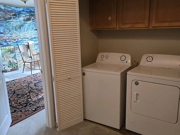 510 Spruce St — Photo 11