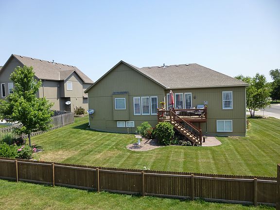 Maintained Fescue Lawn