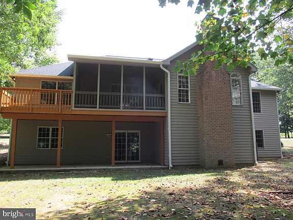 2nd image of 1060 Stonington Dr