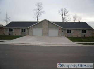 812 Katarina Ct, Kendallville, IN 46755