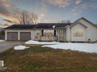 4228 Thom St, Burton, MI 48509