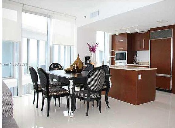 4th image of 475 Brickell Ave APT 5407