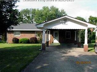 1521 Kanawha Ter, Saint Albans, WV 25177