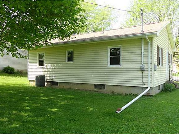 2nd image of 638 Mires Ln