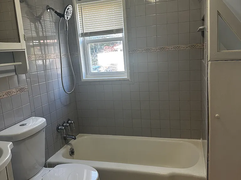64 E Thorme St — Photo 21