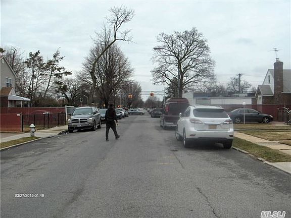2nd image of 11725 228th St
