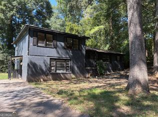 7126 Pineview Dr SW, Covington, GA 30014