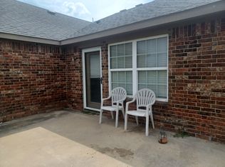 302 Sage Ct, Ardmore, OK 73401