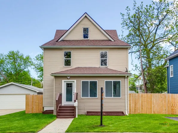 2605 Elizabeth Ave, Zion, IL 60099