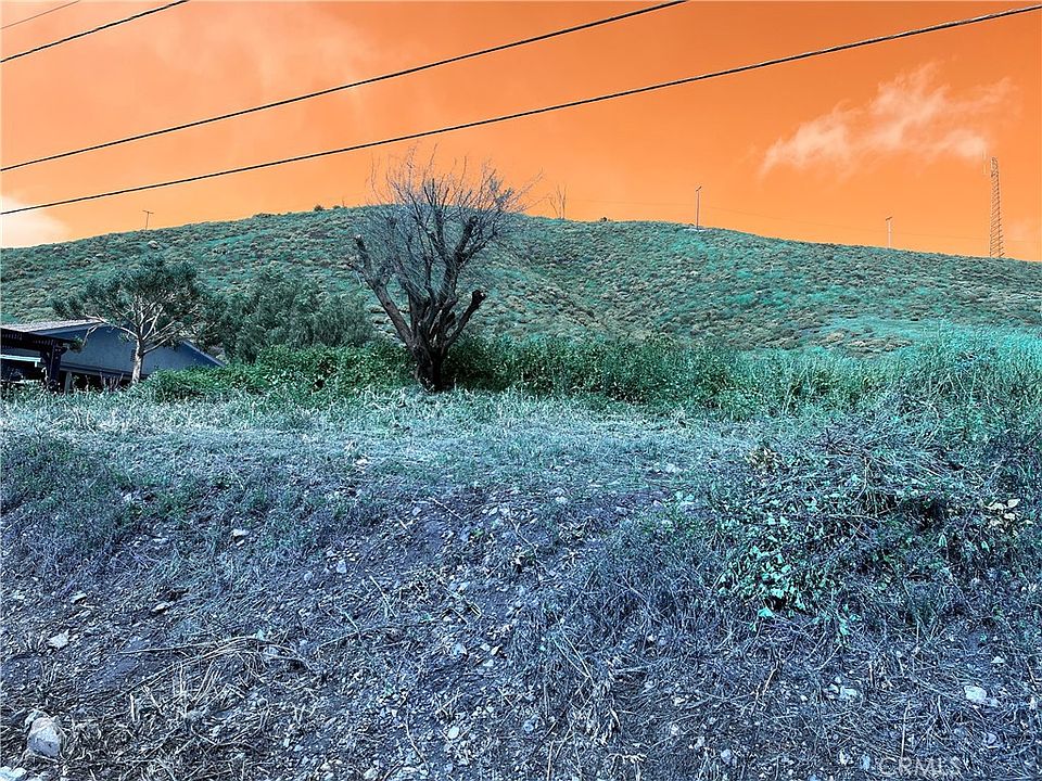 1st image of 669 Mill St #2