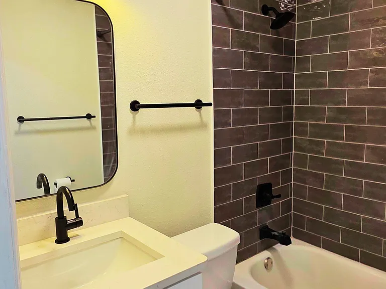 En Suite Bathroom