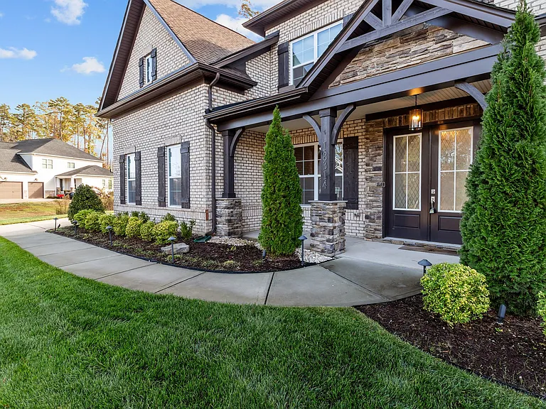 18314 Doves Crest Rd — Photo 5